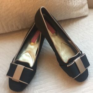 ISAAC MIZRAHI Black Linen Flats